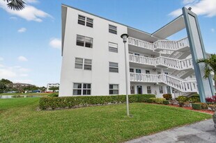 2054 Exeter C in Boca Raton, FL - Building Photo