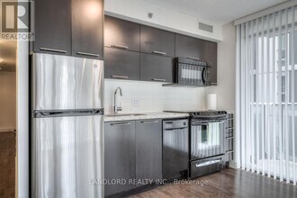 21-621 Nelson St in Toronto, ON - Building Photo - Building Photo