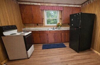 89 Old Dyer Yorkville Rd in Dyer, TN - Foto de edificio - Building Photo