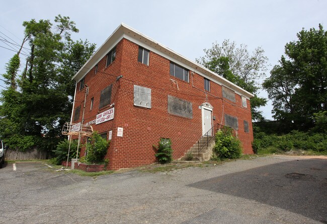 6500 Central Ave in Capitol Heights, MD - Building Photo - Building Photo