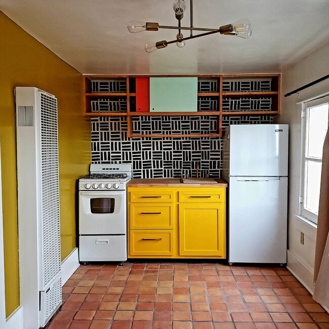 property at 316 Mesa St SE