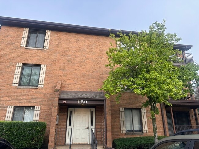 property at 659 Briar Hill Ln