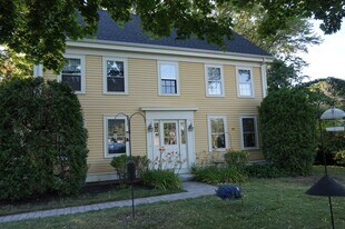 248 High St, Unit Apartment 2 in Ipswich, MA - Building Photo