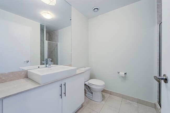 55-3155 Bremner Blvd in Toronto, ON - Building Photo - Building Photo