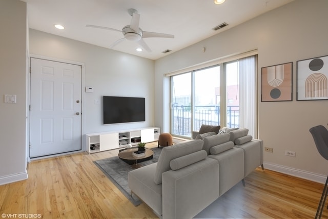 2836 N Dawson Ave in Chicago, IL - Building Photo - Building Photo