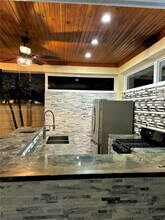 18632 SW 93rd Ct in Cutler Bay, FL - Foto de edificio - Building Photo