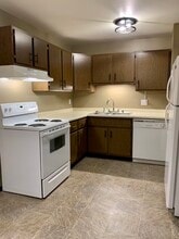 1614 E Harding Dr in Appleton, WI - Building Photo - Building Photo