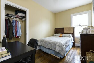 402 Centre St, Unit 3 in Boston, MA - Building Photo - Building Photo