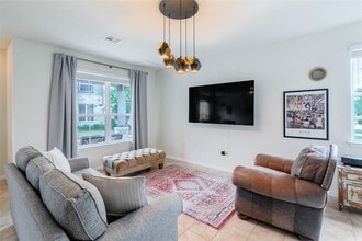 13700 Sage Grouse Dr in Austin, TX - Foto de edificio - Building Photo