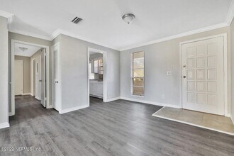 7346 El Barco Rd in Jacksonville, FL - Building Photo - Building Photo