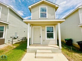 7032 Elm Cv in San Antonio, TX - Building Photo