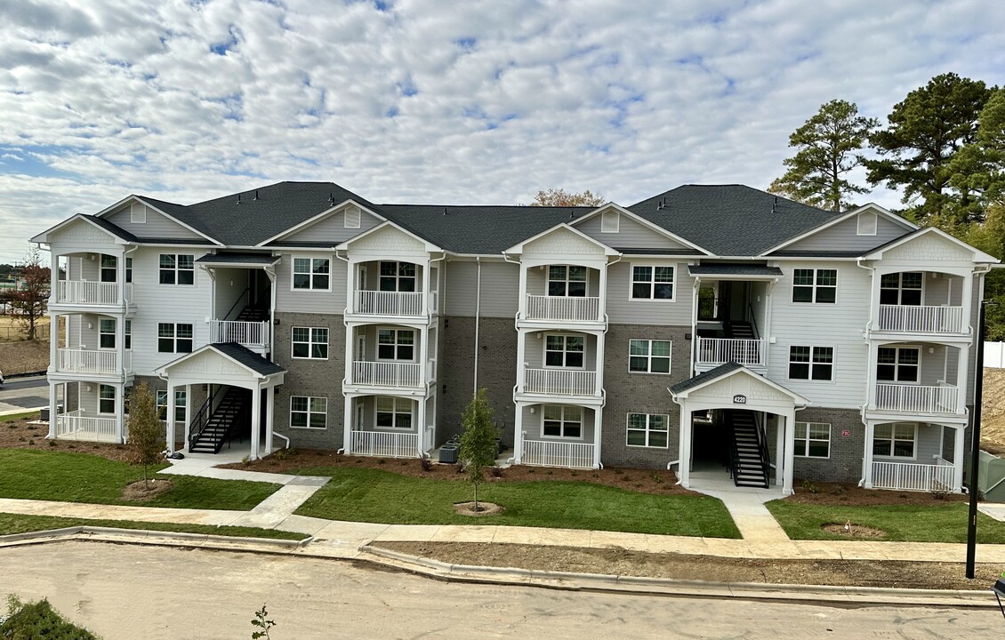 Abbington Mt. Holly in Charlotte, NC - Building Photo