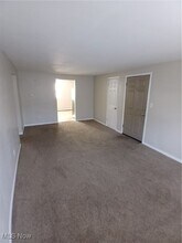 909 Cook Ave in Youngstown, OH - Building Photo - Building Photo