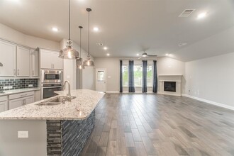 151 Bloomhill Pl in The Woodlands, TX - Building Photo - Building Photo