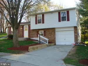 property at 8669 Cooperhawk Ct