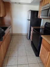1008 Willow Tree Dr in Las Vegas, NV - Building Photo - Building Photo