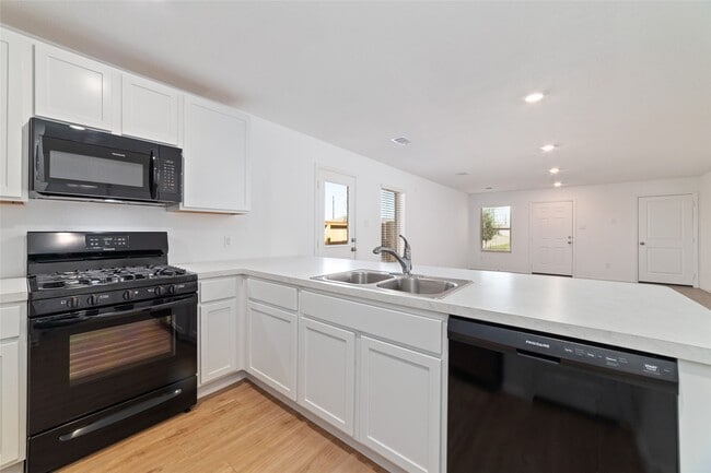 7611 Cedar Birch Dr in Katy, TX - Building Photo - Building Photo