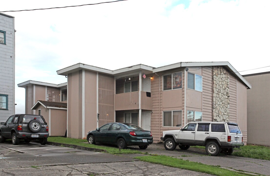 Sierra Vista Apartments in Auburn, WA - Building Photo