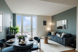 Sawyer Place in Yonkers, NY - Foto de edificio - Building Photo