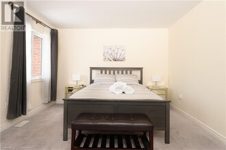 5 Heming Trl in Hamilton, ON - Building Photo - Building Photo