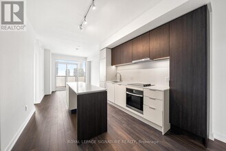 89 Church St in Toronto, ON - Building Photo - Building Photo