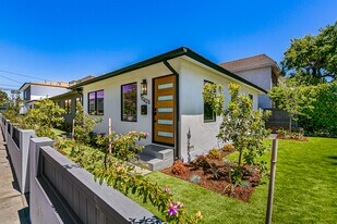 10418 Regent St in Los Angeles, CA - Building Photo