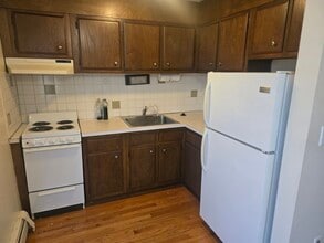 90 Sutton St, Unit 8B in North Andover, MA - Building Photo - Building Photo