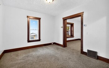 2128 6th St SW in Akron, OH - Building Photo - Building Photo