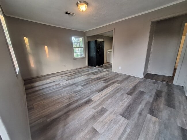 3136 S Clifton Ave in Wichita, KS - Building Photo - Building Photo