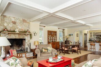 37 Mile Hill Rd in East Hampton, NY - Building Photo - Building Photo