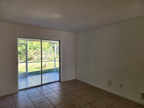 4770-4772 Jordan Ave S in Lehigh Acres, FL - Foto de edificio - Building Photo