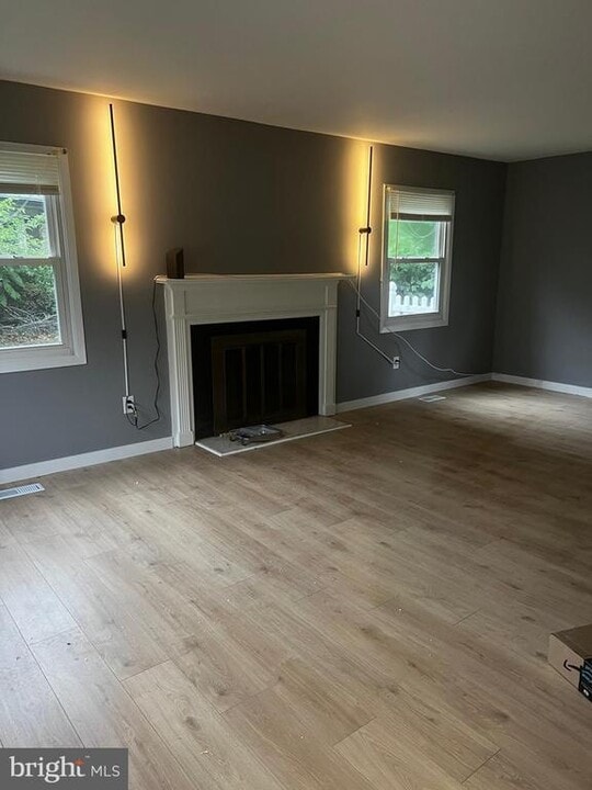 50 Echohill Ln in Willingboro, NJ - Building Photo