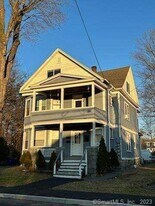 482 Prospect St in Torrington, CT - Building Photo
