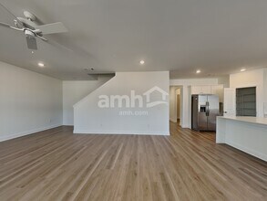 425 Hickory Pointe Rd in Dallas, GA - Foto de edificio - Building Photo