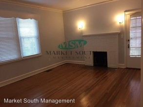219 E 56th St in Savannah, GA - Building Photo - Building Photo