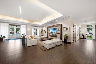 Legacy Riverwalk in Miami, FL - Foto de edificio - Building Photo