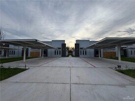 16 Valle Vista St in Alamo, TX - Building Photo