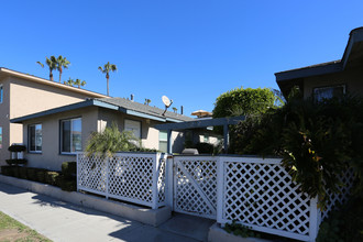 1212 S Pacific St in Oceanside, CA - Building Photo - Building Photo