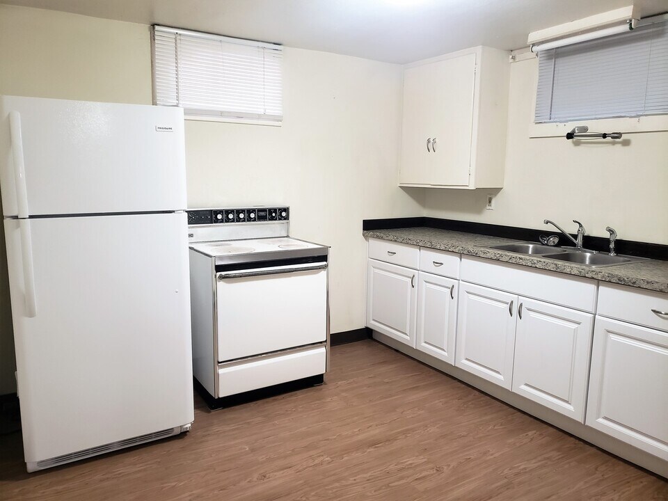 118 6th St W in Billings, MT - Building Photo