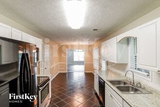 121 Lake Valley Dr SW in Loganville, GA - Building Photo - Building Photo
