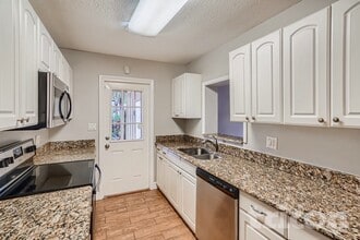 322 Notre Dame Dr in Altamonte Springs, FL - Foto de edificio - Building Photo