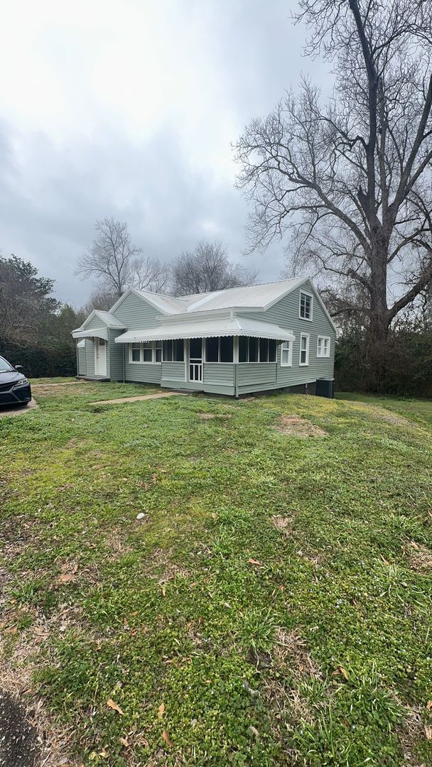 505 E 5th St in West Point, GA - Building Photo - Building Photo