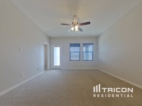 19651 W Palo Verde Dr in Litchfield Park, AZ - Building Photo - Building Photo