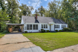 818 Walnut St in Louisville, GA - Building Photo - Building Photo