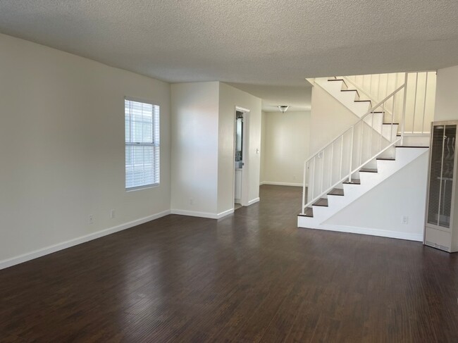 1348 Manhattan Ave, Unit C in Hermosa Beach, CA - Building Photo - Building Photo