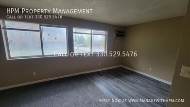 723 E Waterloo Rd in Akron, OH - Building Photo - Building Photo