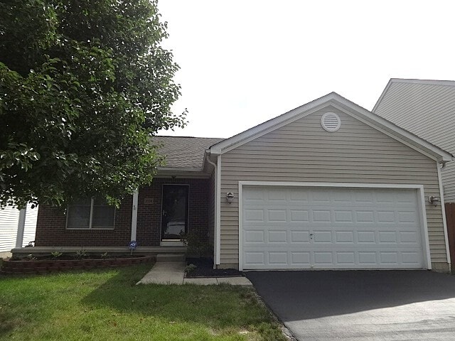 property at 2130 Winding Hollow Dr