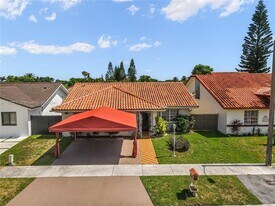 13889 SW 158th Ter in Miami, FL - Building Photo