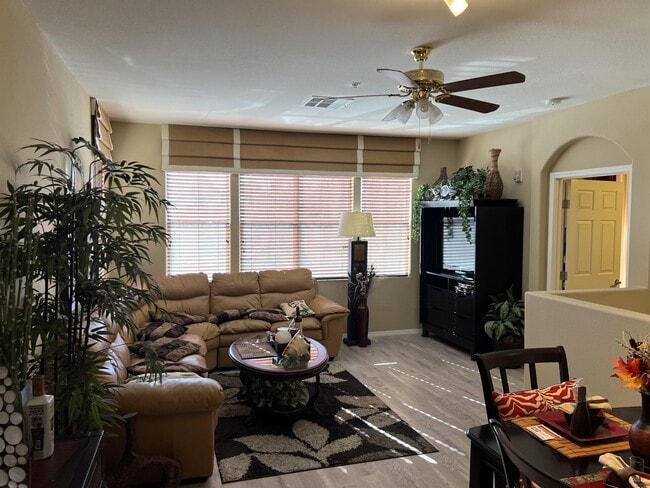 3975 N Hualapai Way in Las Vegas, NV - Building Photo - Building Photo