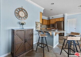 4320 Tradewinds Dr in Oxnard, CA - Building Photo - Building Photo
